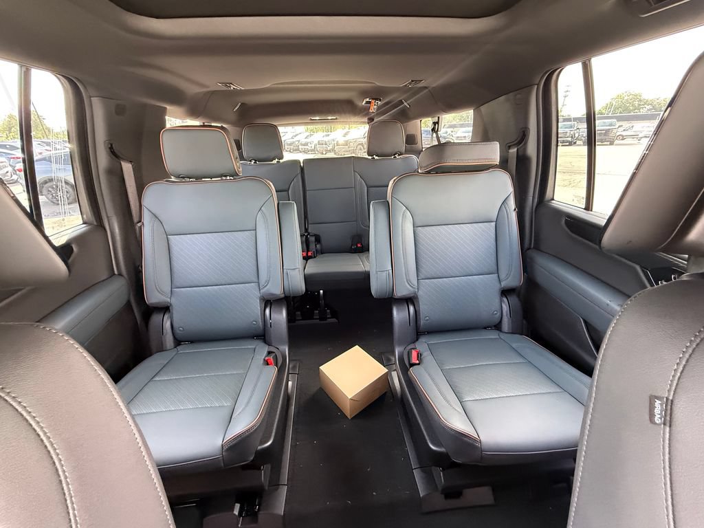 New 2026 GMC Yukon XL AT4 w/ AT4 Premium Plus Package AWD/4WD image 26