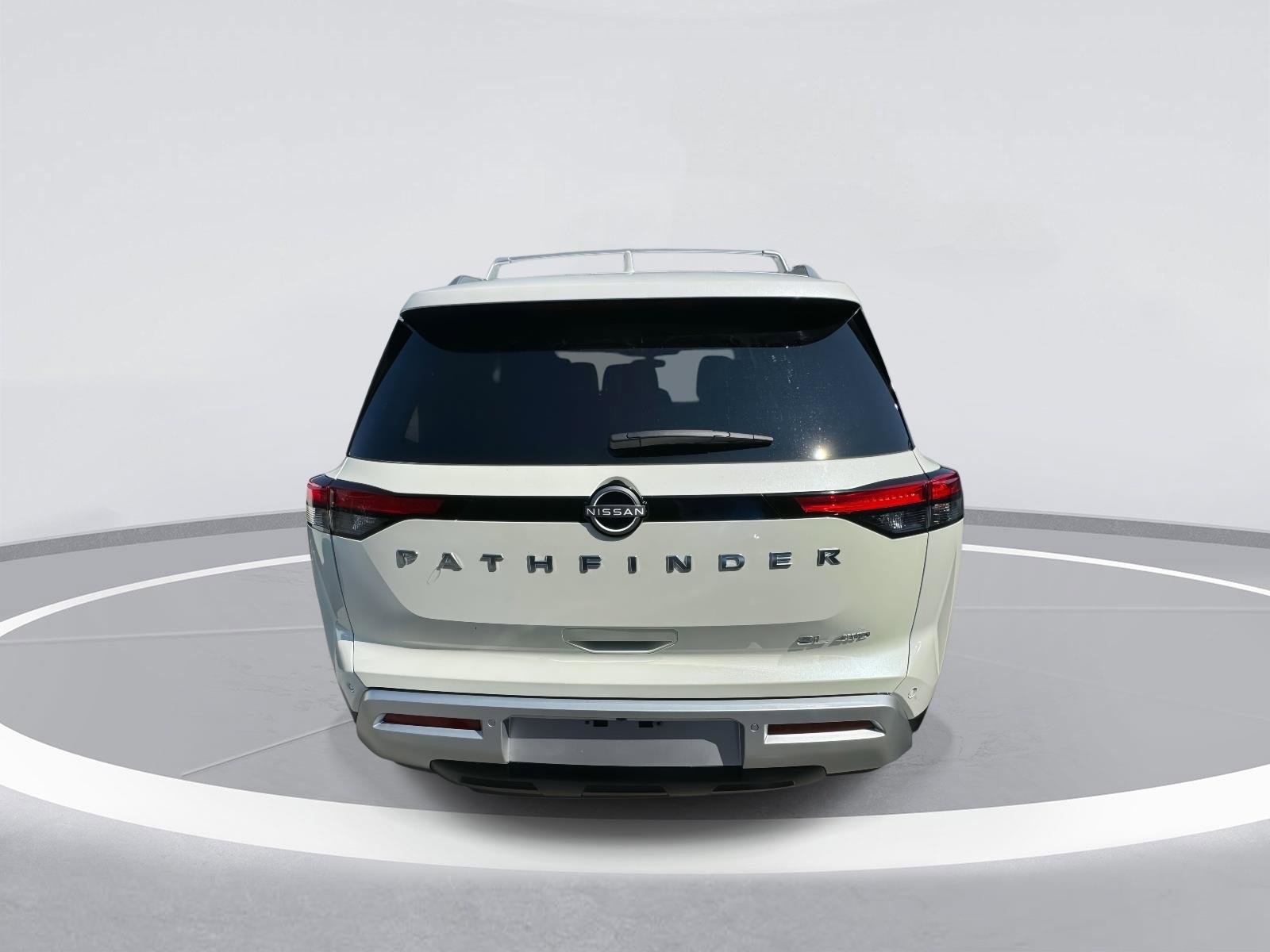 Used 2024 Nissan Pathfinder SL image 6