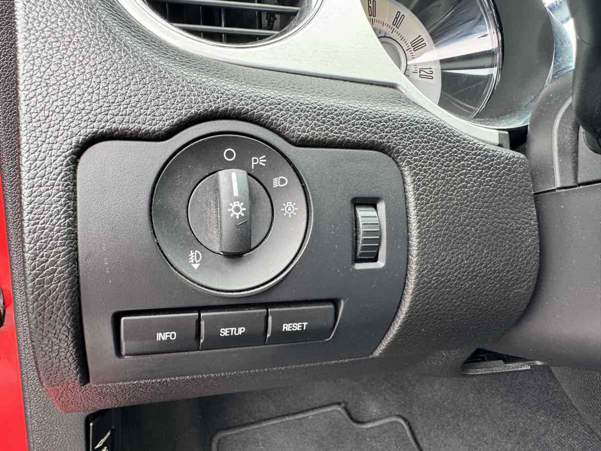 Used 2010 Ford Mustang Premium RWD image 37