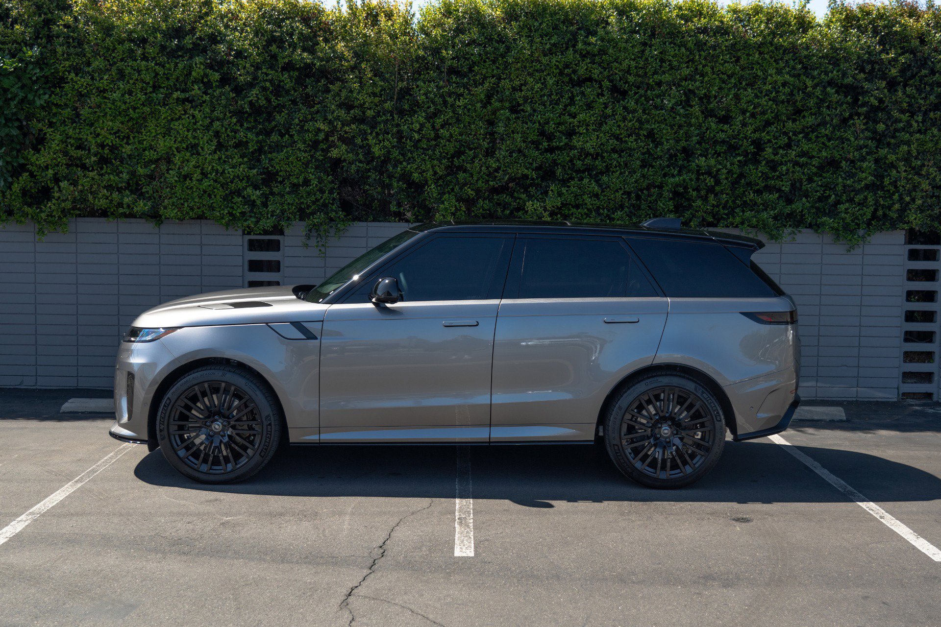 Used 2024 Land Rover Range Rover Sport image 7