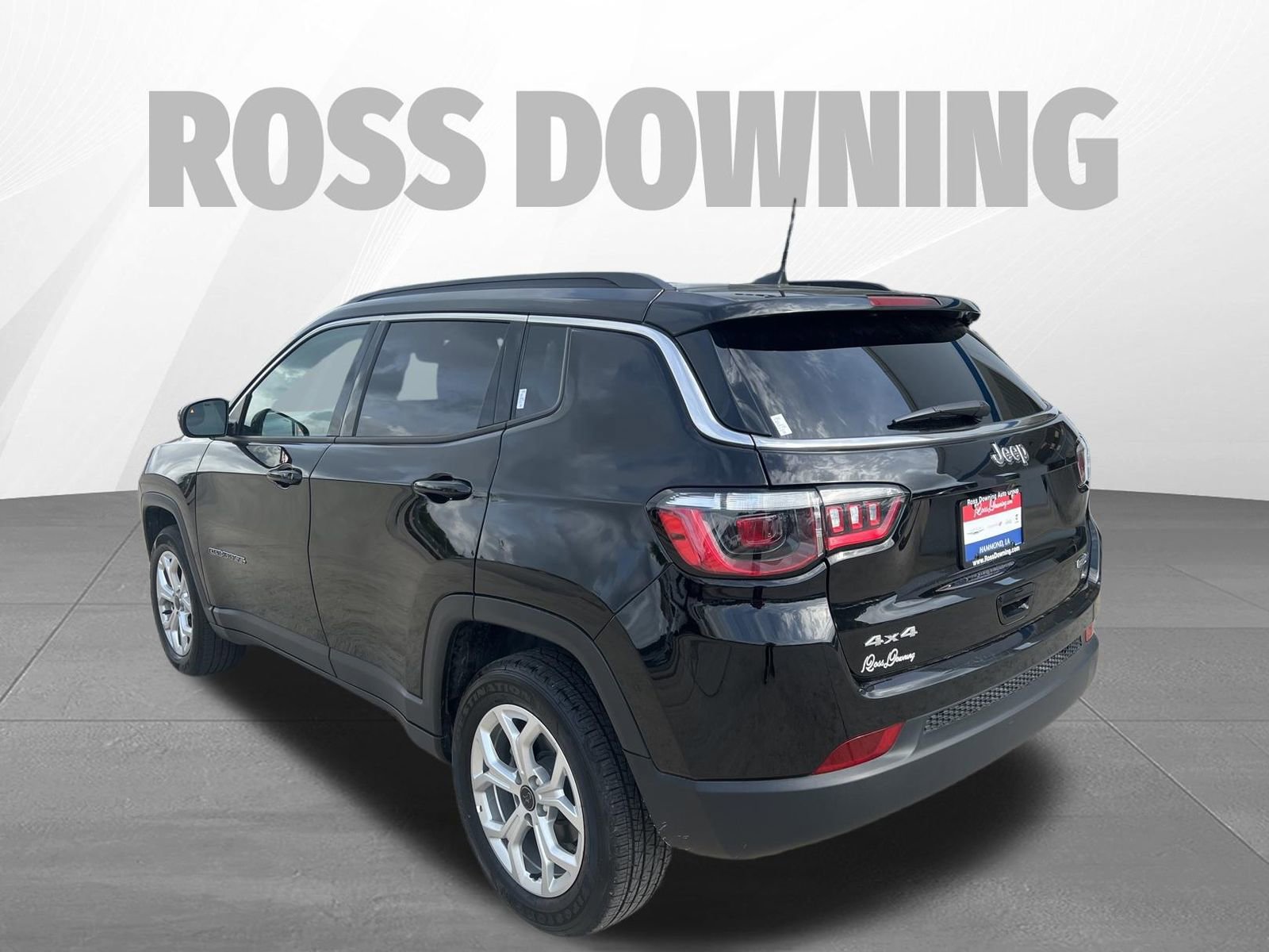 Used 2025 Jeep Compass Latitude image 6