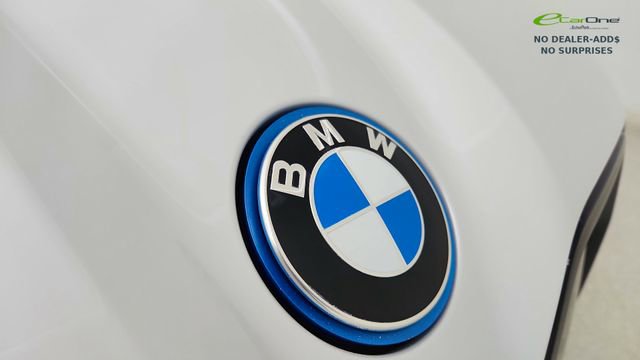 Used 2023 BMW iX M60 w/ Executive Package image 16