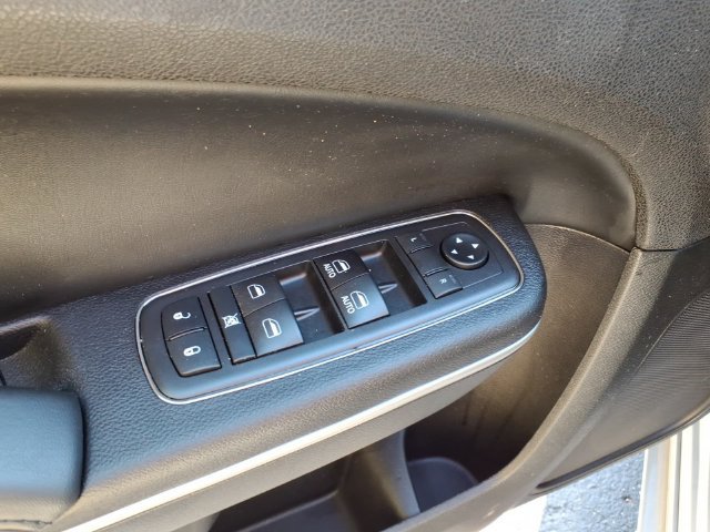 Used 2019 Chrysler 300 Touring L w/ Quick Order Package 22F AWD/4WD image 16