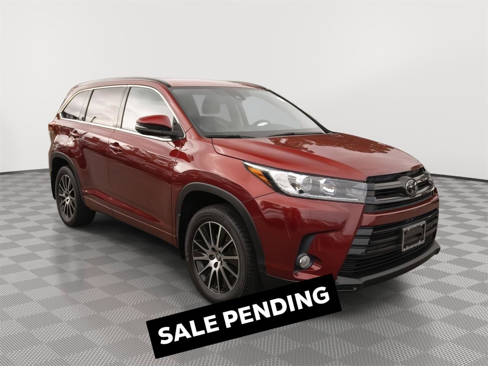 Used 2018 Toyota Highlander SE