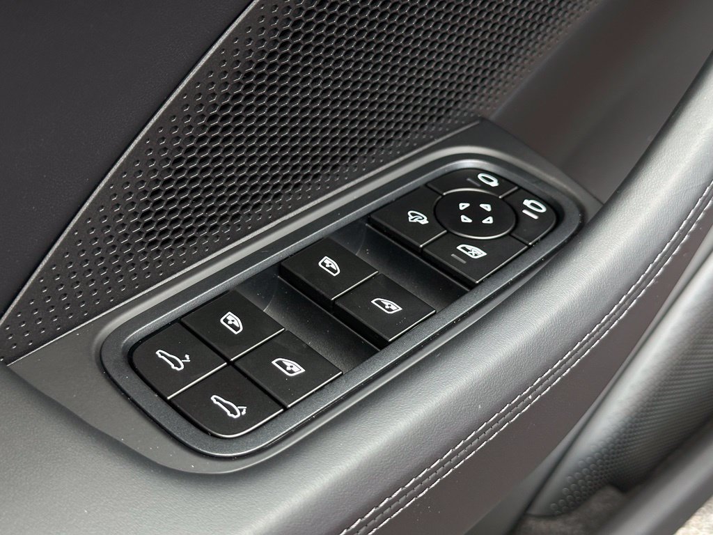 New 2026 Porsche Panamera RWD image 7