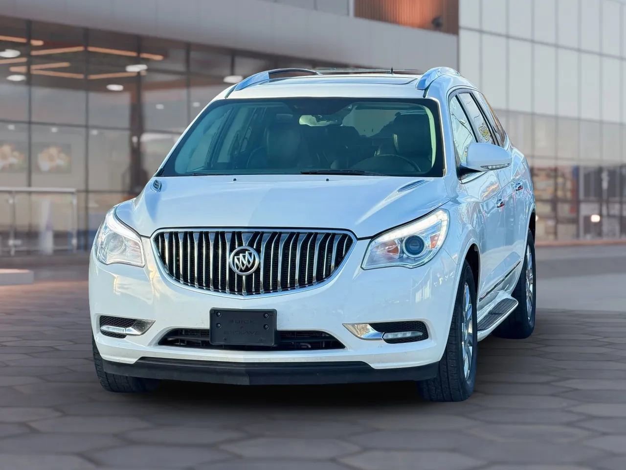 Used 2016 Buick Enclave Leather image 2