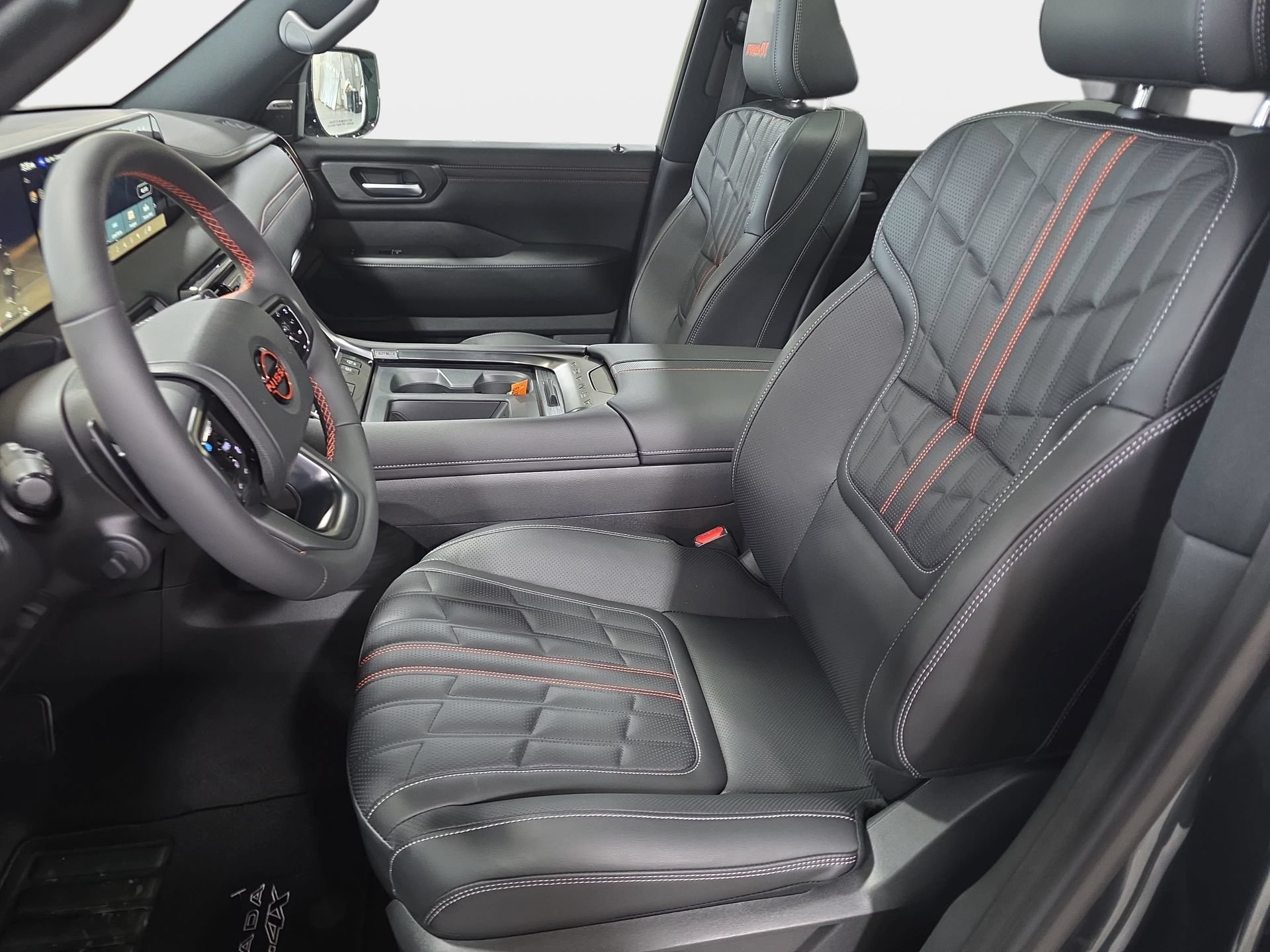 New 2026 Nissan Armada PRO-4X AWD/4WD image 15