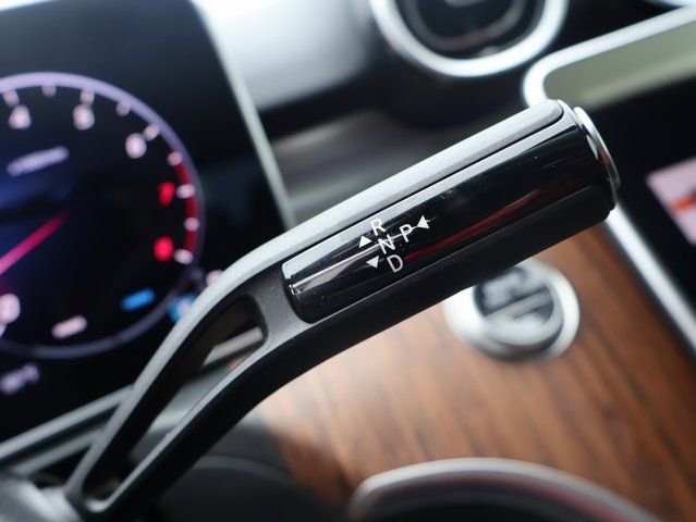 Used 2025 Mercedes-Benz C 300 4MATIC Sedan image 31