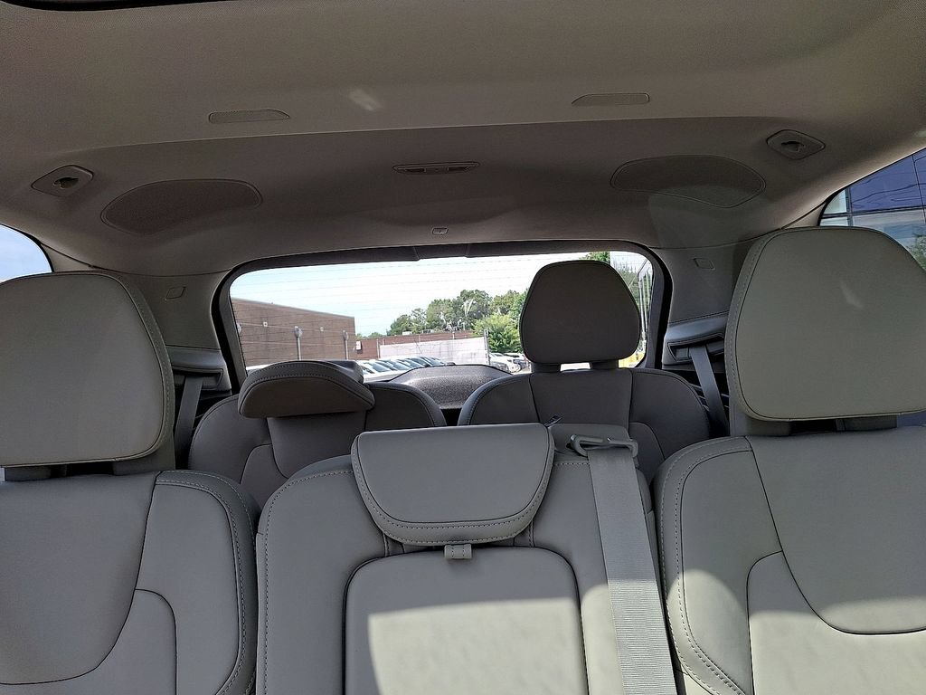 New 2026 Volvo XC90 B6 Ultra w/ Protection Package AWD/4WD image 13