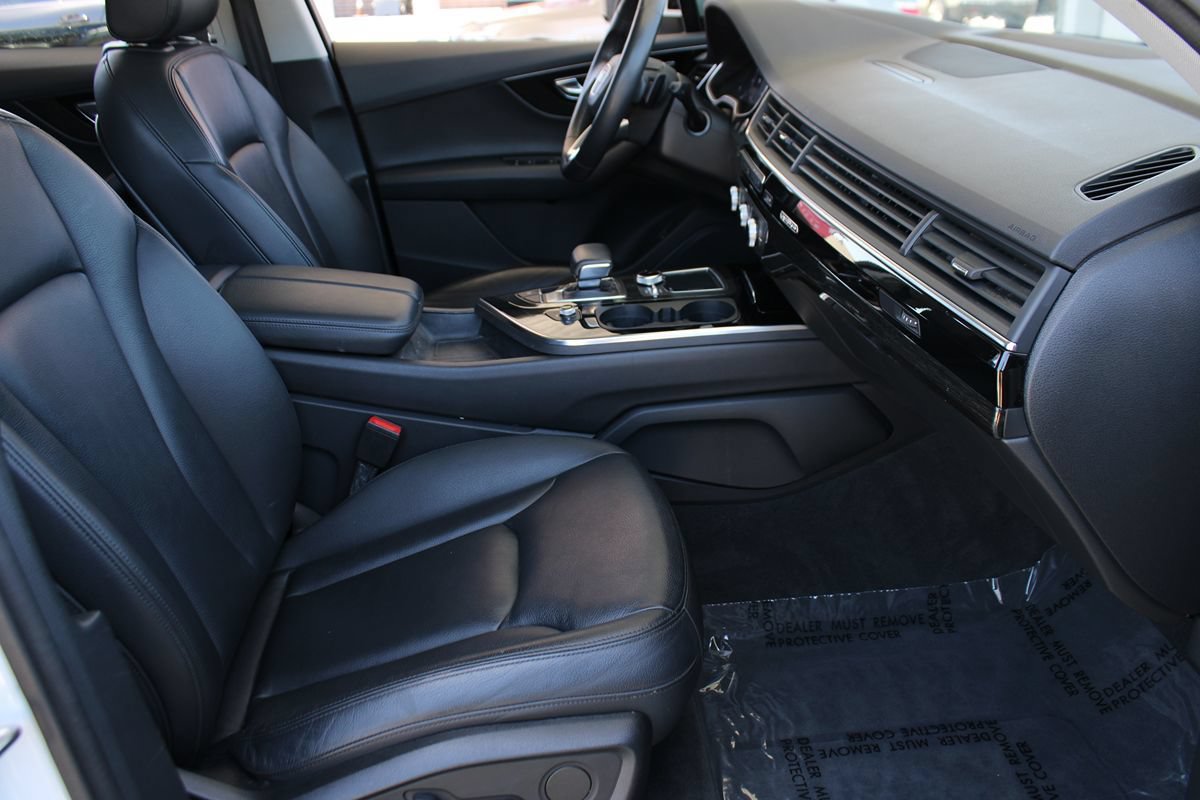 Used 2019 Audi Q7 3.0T Premium w/ Convenience Package AWD/4WD image 33
