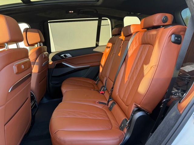 New 2026 BMW X7 M60i w/ Climate Comfort Package image 11