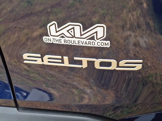 Certified 2025 Kia Seltos EX AWD/4WD image 31