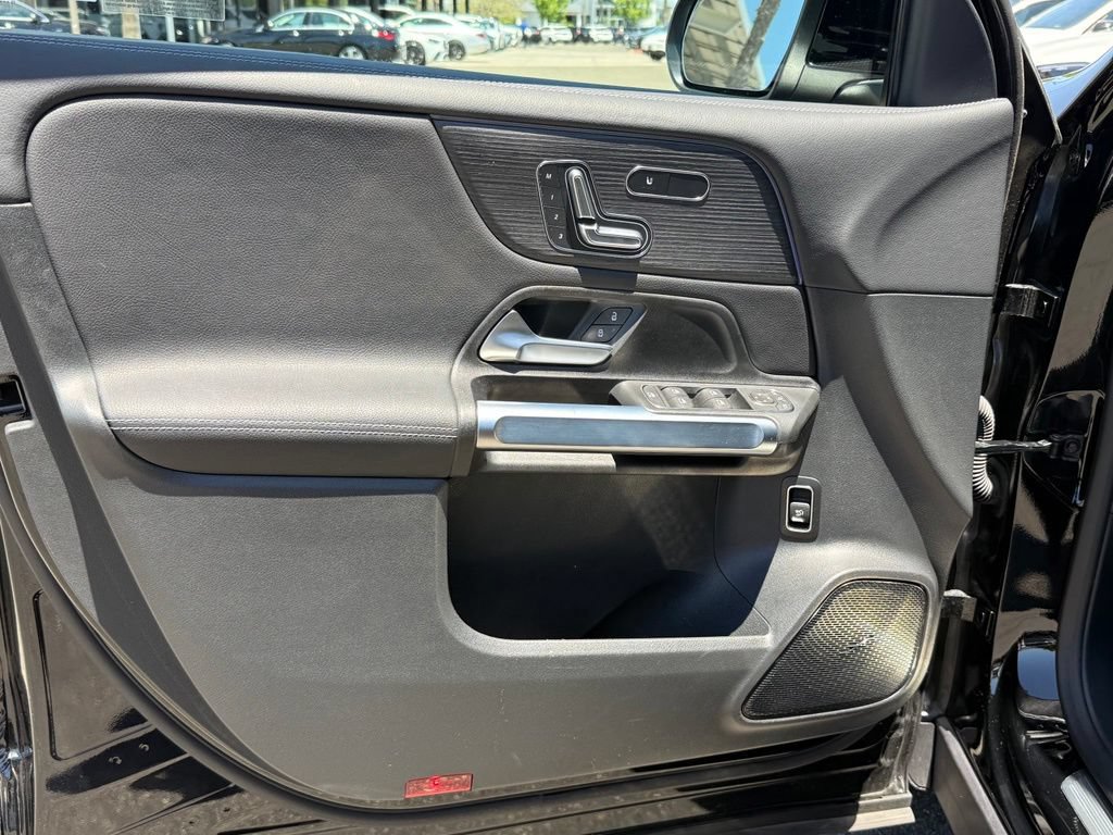 Certified 2026 Mercedes-Benz GLB 250 4MATIC image 18