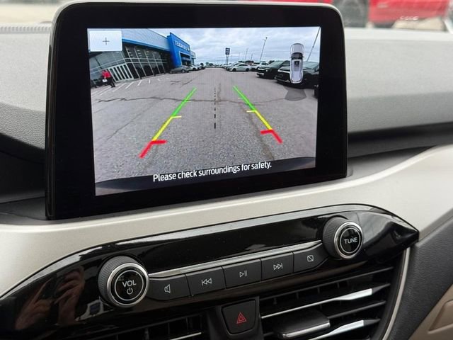 Used 2021 Ford Escape SEL w/ Technology Package FWD image 18
