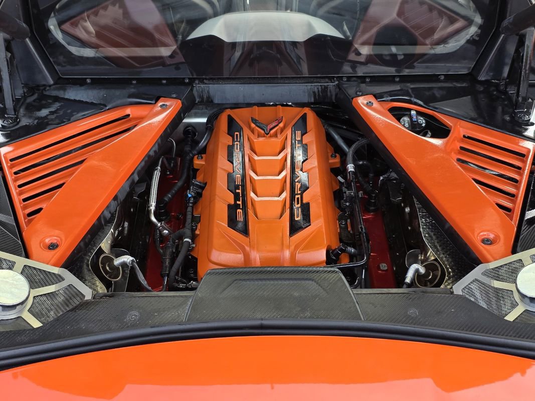 Used 2020 Chevrolet Corvette Stingray Coupe w/ Z51 Performance Package image 27