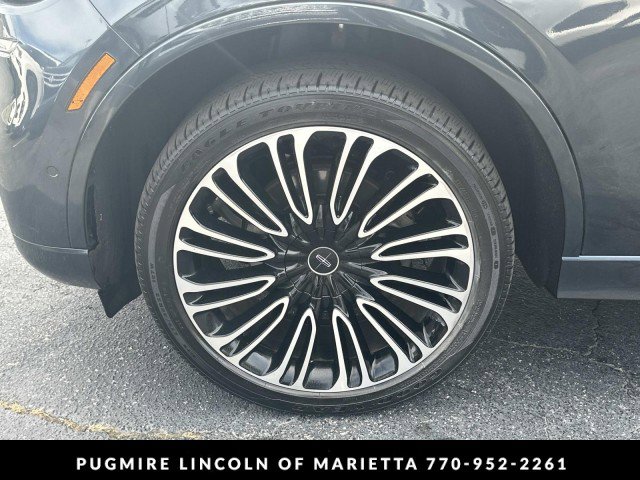 Used 2023 Lincoln Aviator Black Label w/ Class IV Trailer Tow Package AWD/4WD image 13