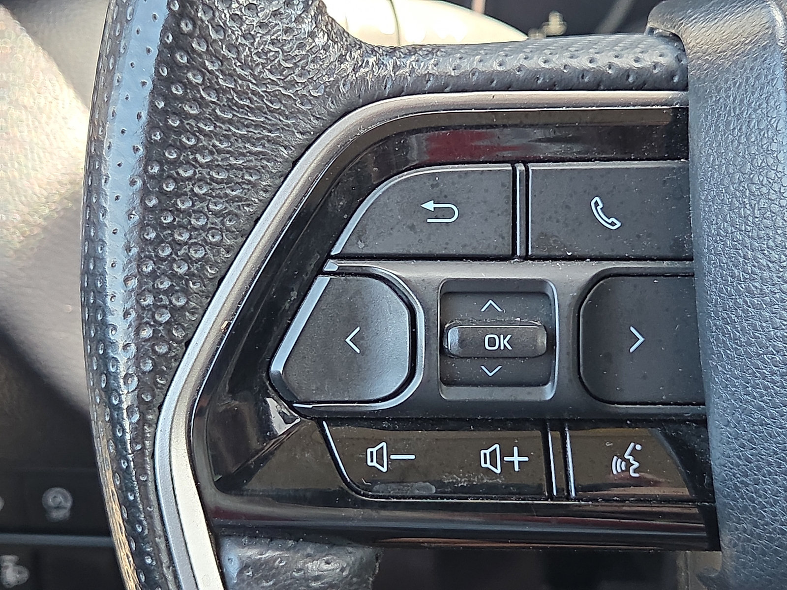 Used 2024 Toyota Tundra SR5 w/ SR5 Premium Package AWD/4WD image 21