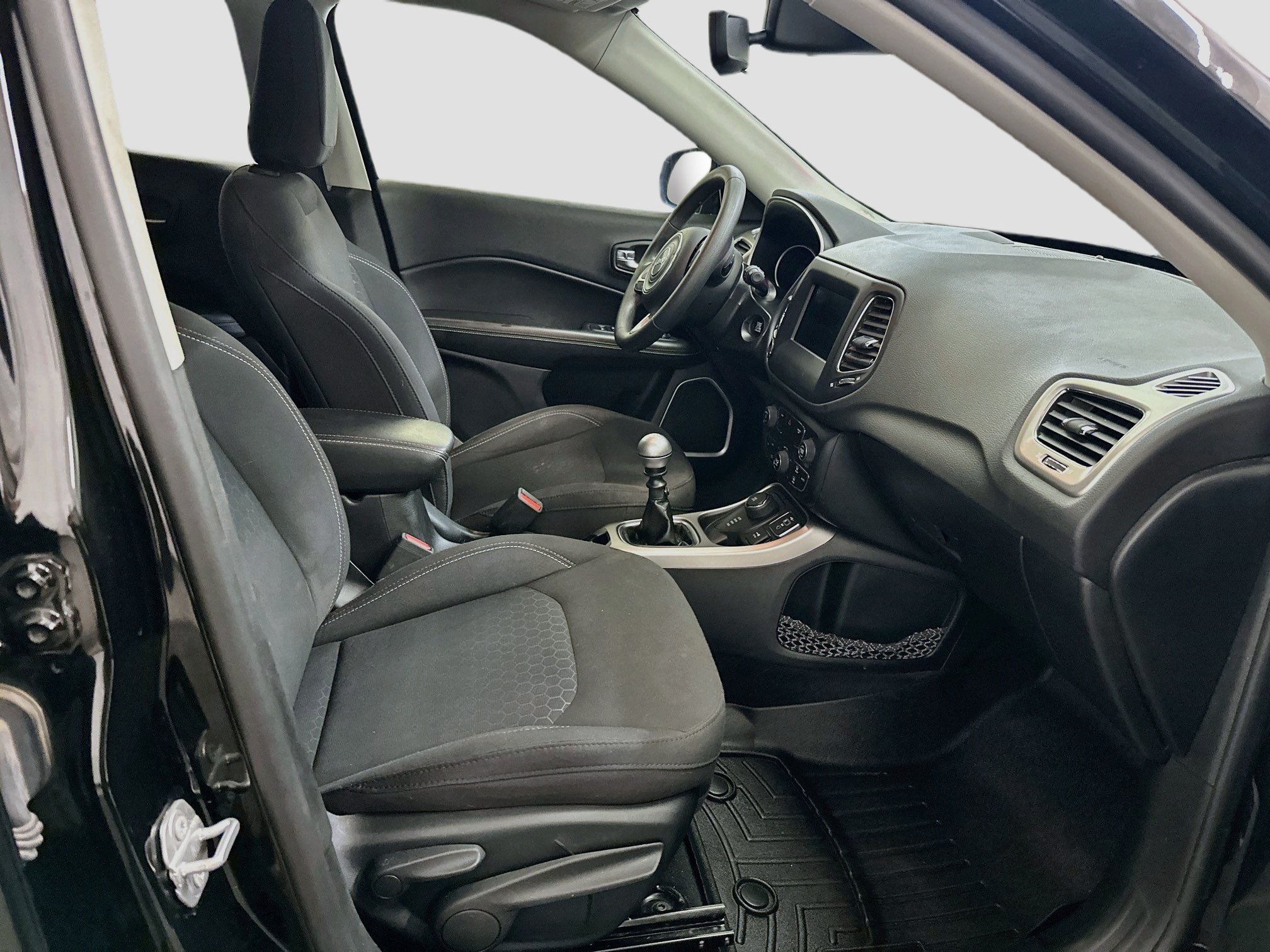 Used 2019 Jeep Compass Sport AWD/4WD image 32