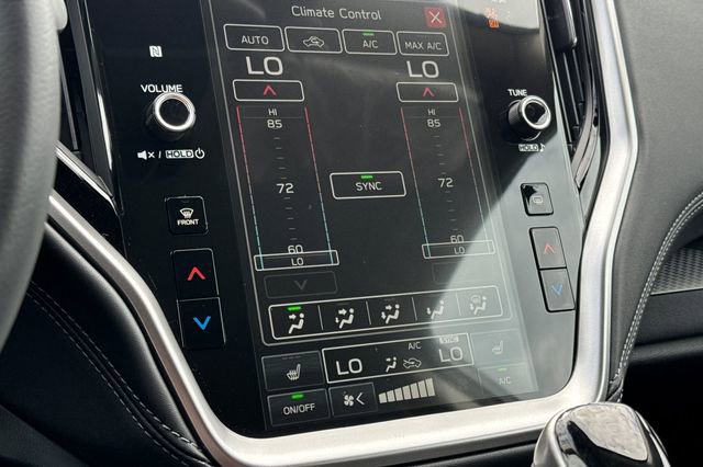 Used 2025 Subaru Outback Premium image 17