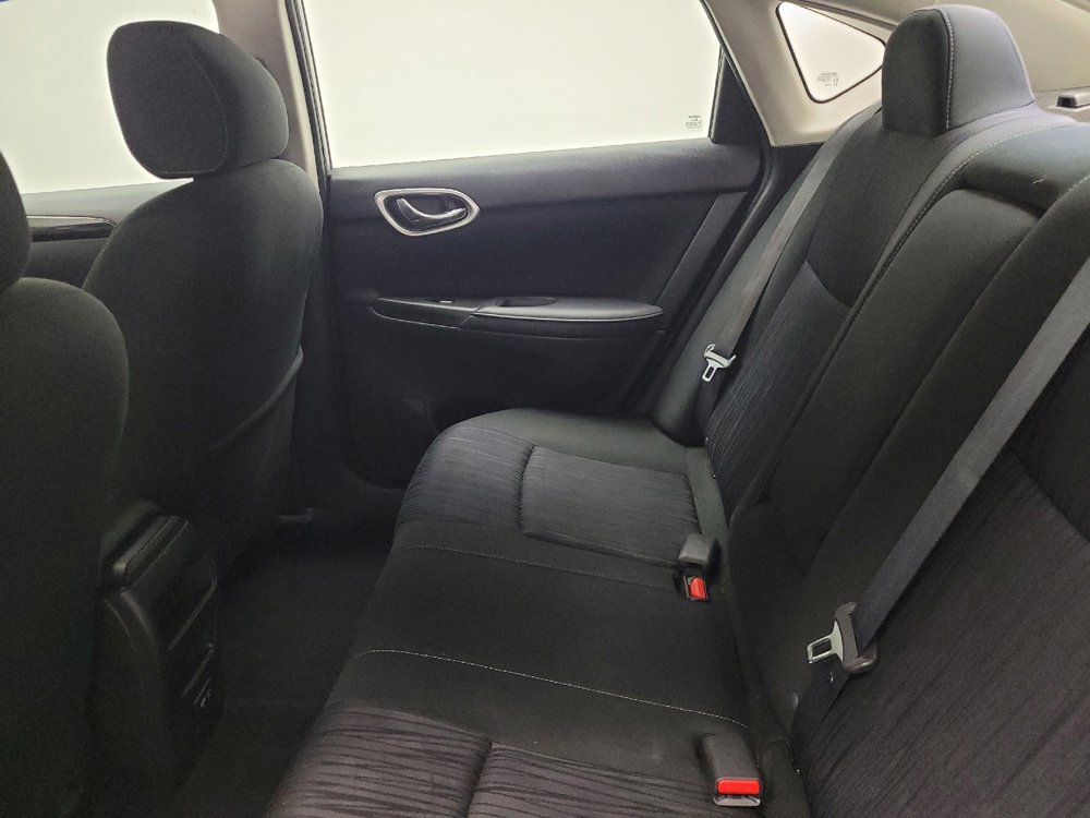 Used 2019 Nissan Sentra SV w/ Special Edition Package FWD image 18