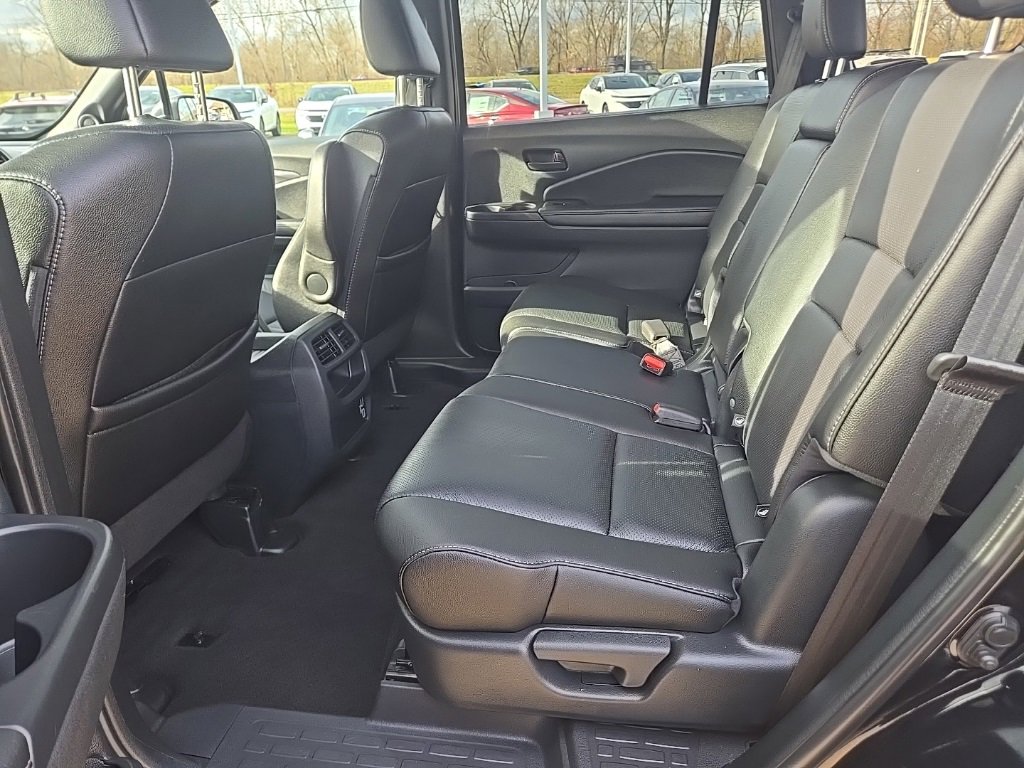 Used 2023 Honda Passport EX-L image 32