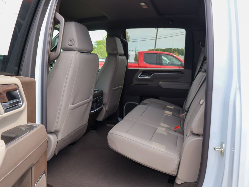 New 2026 GMC Sierra 2500 SLT w/ SLT Premium Package image 11