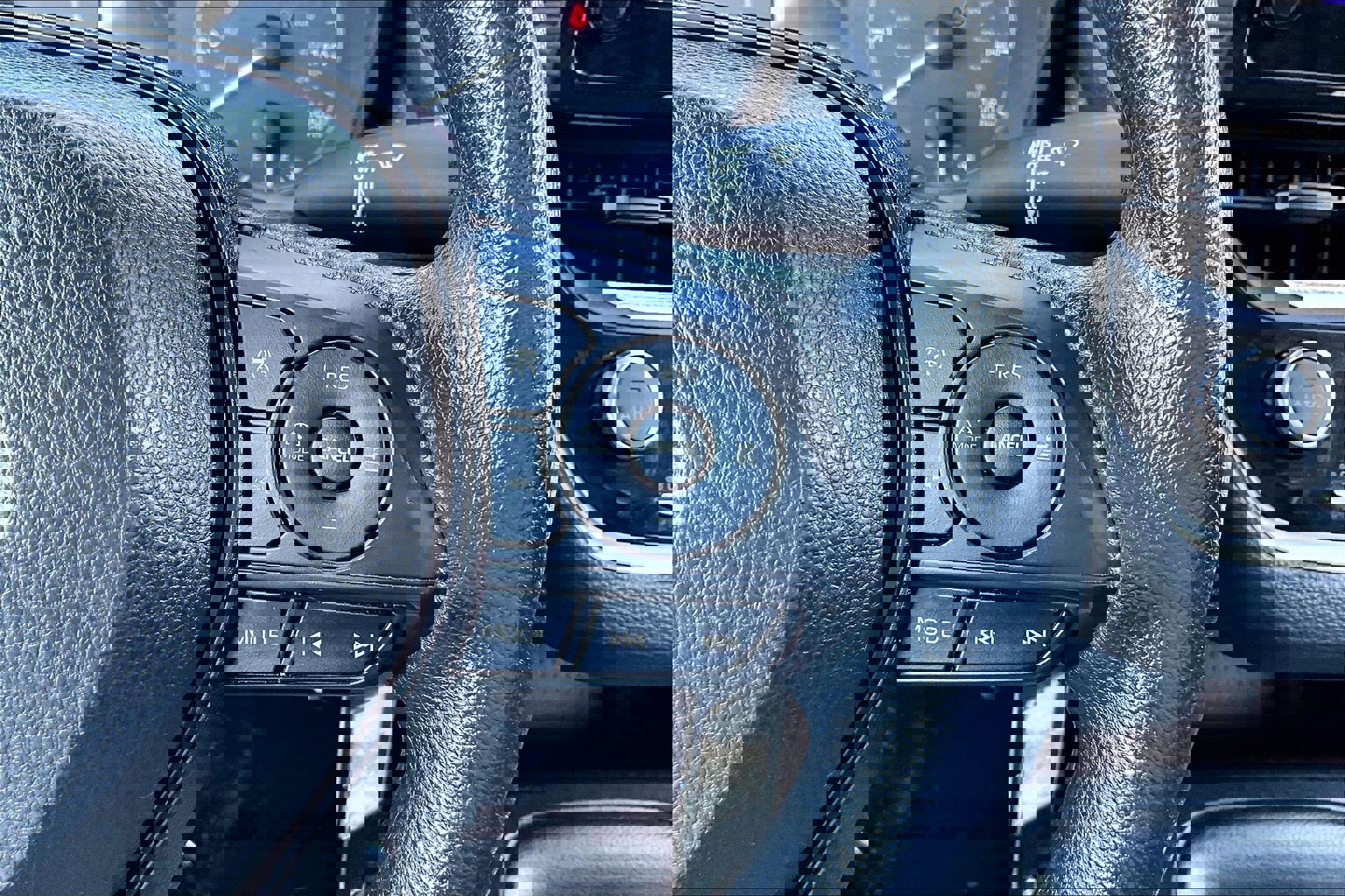 Used 2023 Toyota Corolla LE image 18