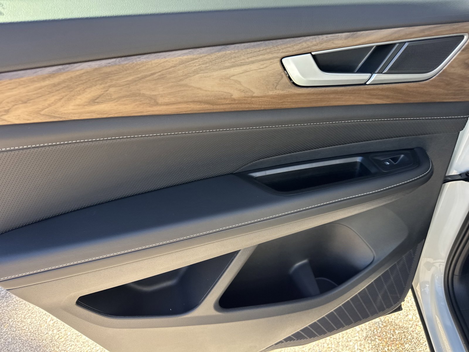 New 2026 Volkswagen Atlas SE image 19