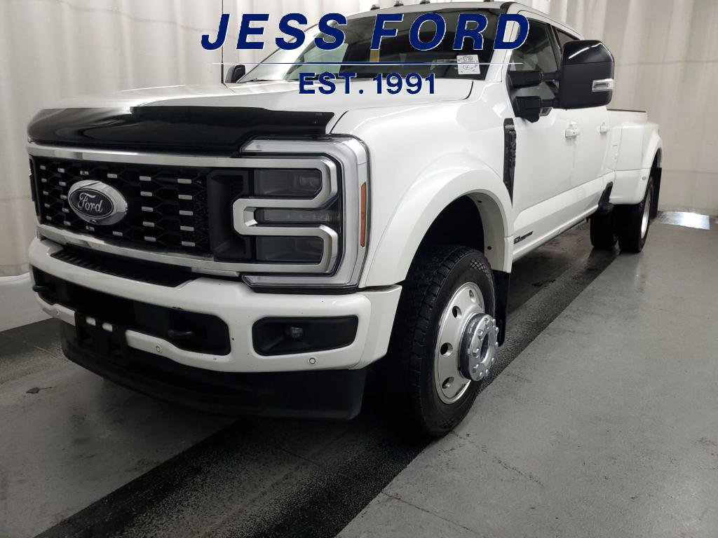 Used 2025 Ford F450 Platinum w/ FX4 Off-Road Package image 1