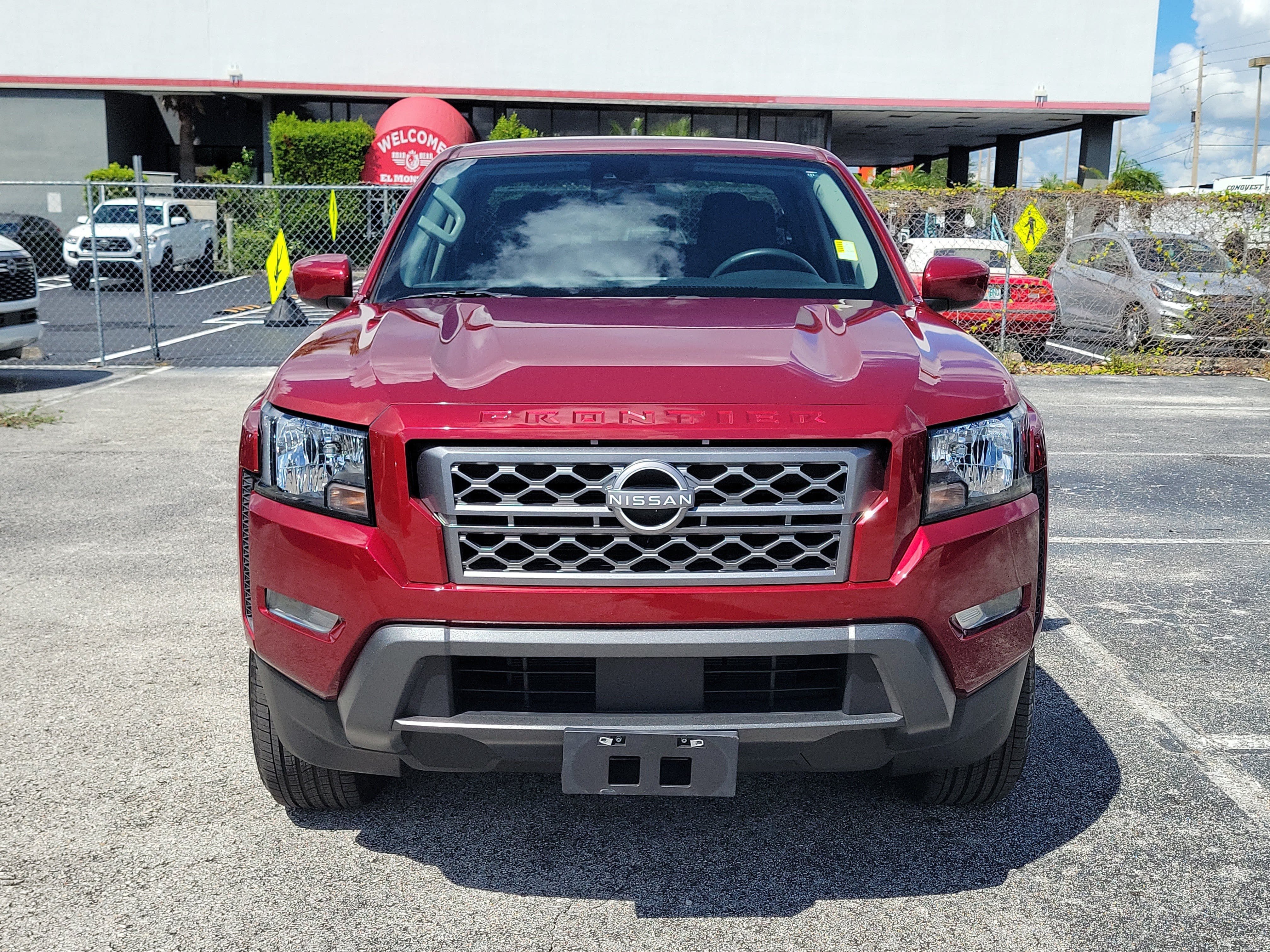 Certified 2024 Nissan Frontier SV w/ SV Convenience Package RWD image 2
