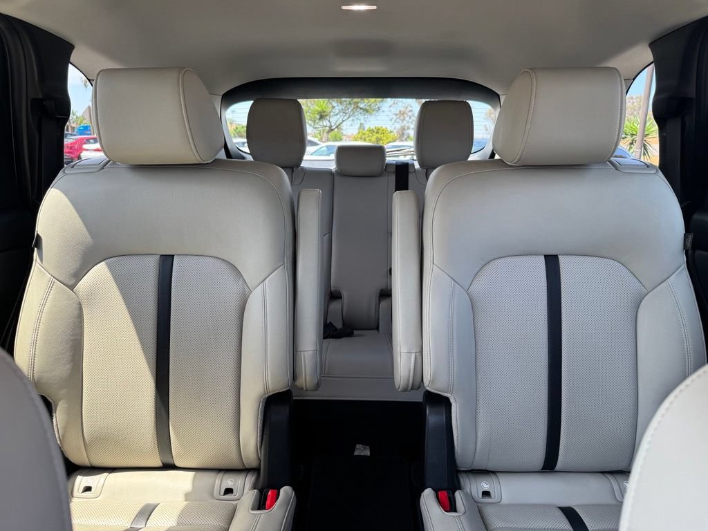Certified 2025 MAZDA CX-90 Plug-In Hybrid w/ Preferred AWD/4WD image 19