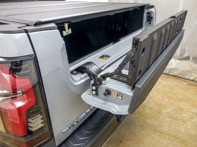 New 2026 Chevrolet Silverado EV LT image 11