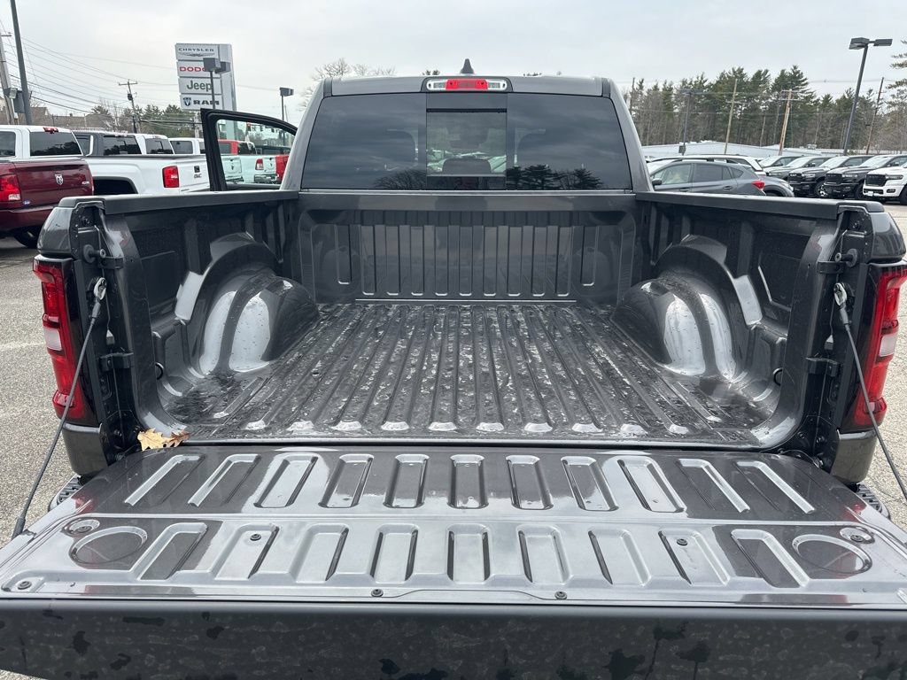 New 2026 RAM 1500 Express AWD/4WD image 28