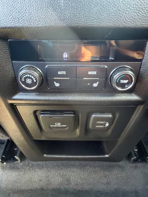 Used 2021 Chevrolet Traverse High Country AWD/4WD image 13