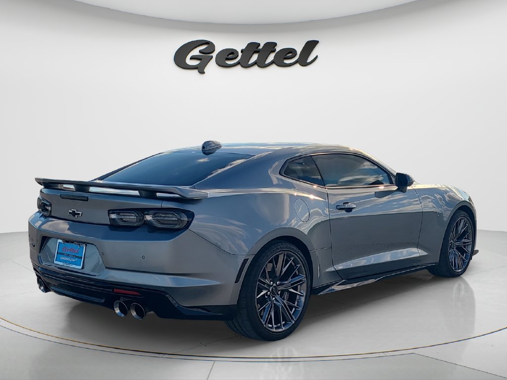 Used 2023 Chevrolet Camaro ZL1 RWD image 5