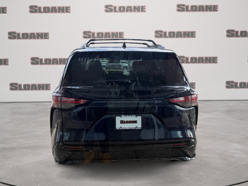 New 2026 Toyota Sienna XSE AWD/4WD image 4