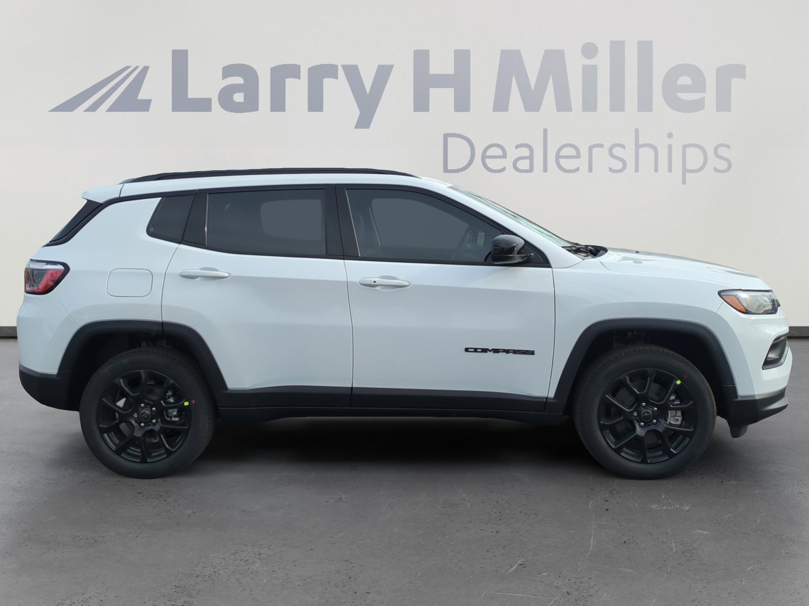 New 2026 Jeep Compass Latitude image 6