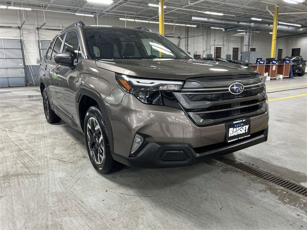 Certified 2025 Subaru Forester Premium image 2
