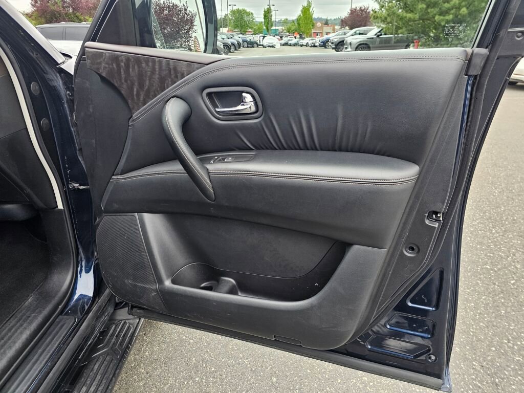 Used 2024 Nissan Armada Platinum AWD/4WD image 10