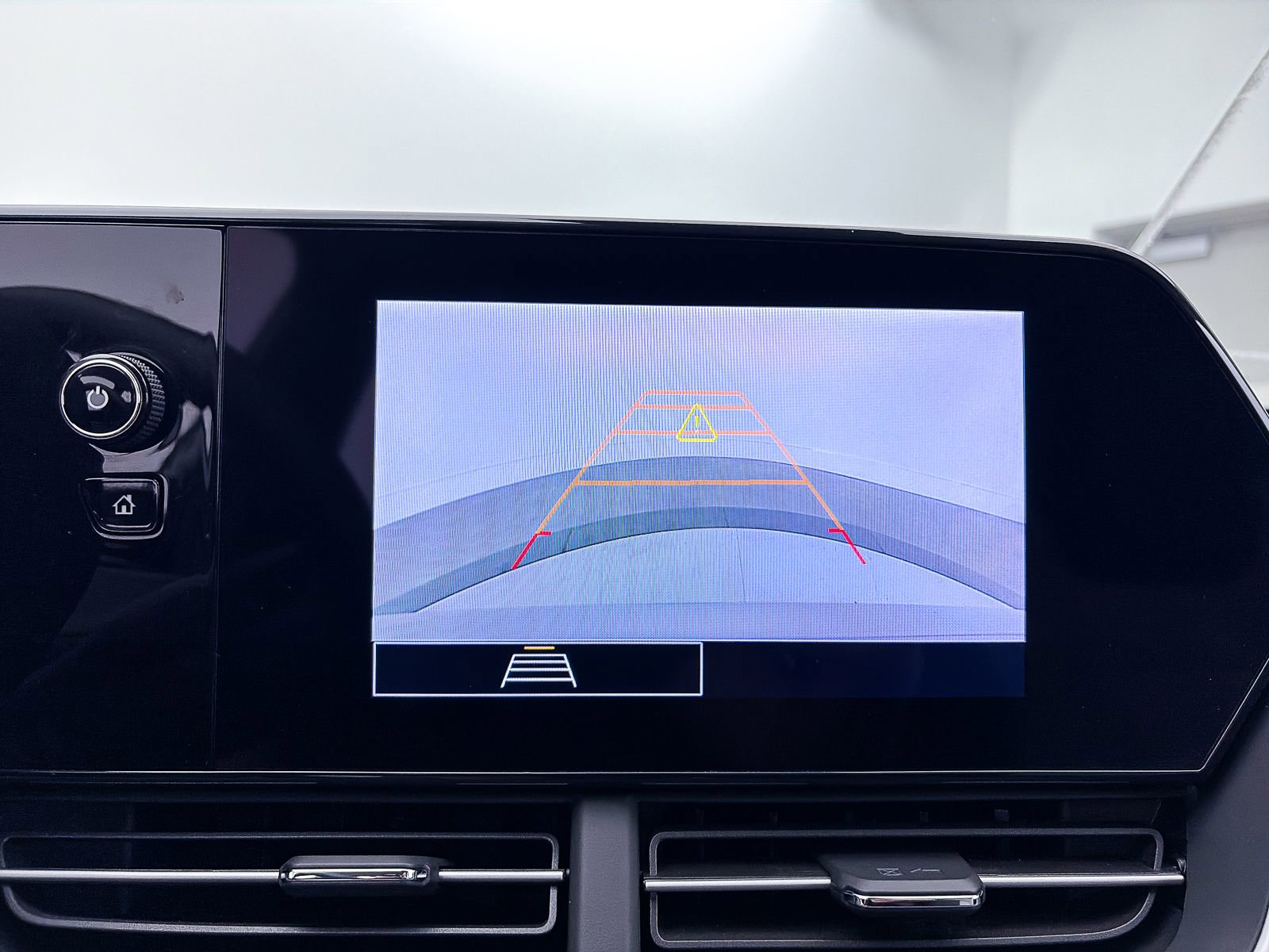 Used 2024 Chevrolet Trax LS w/ Driver Confidence Package image 4