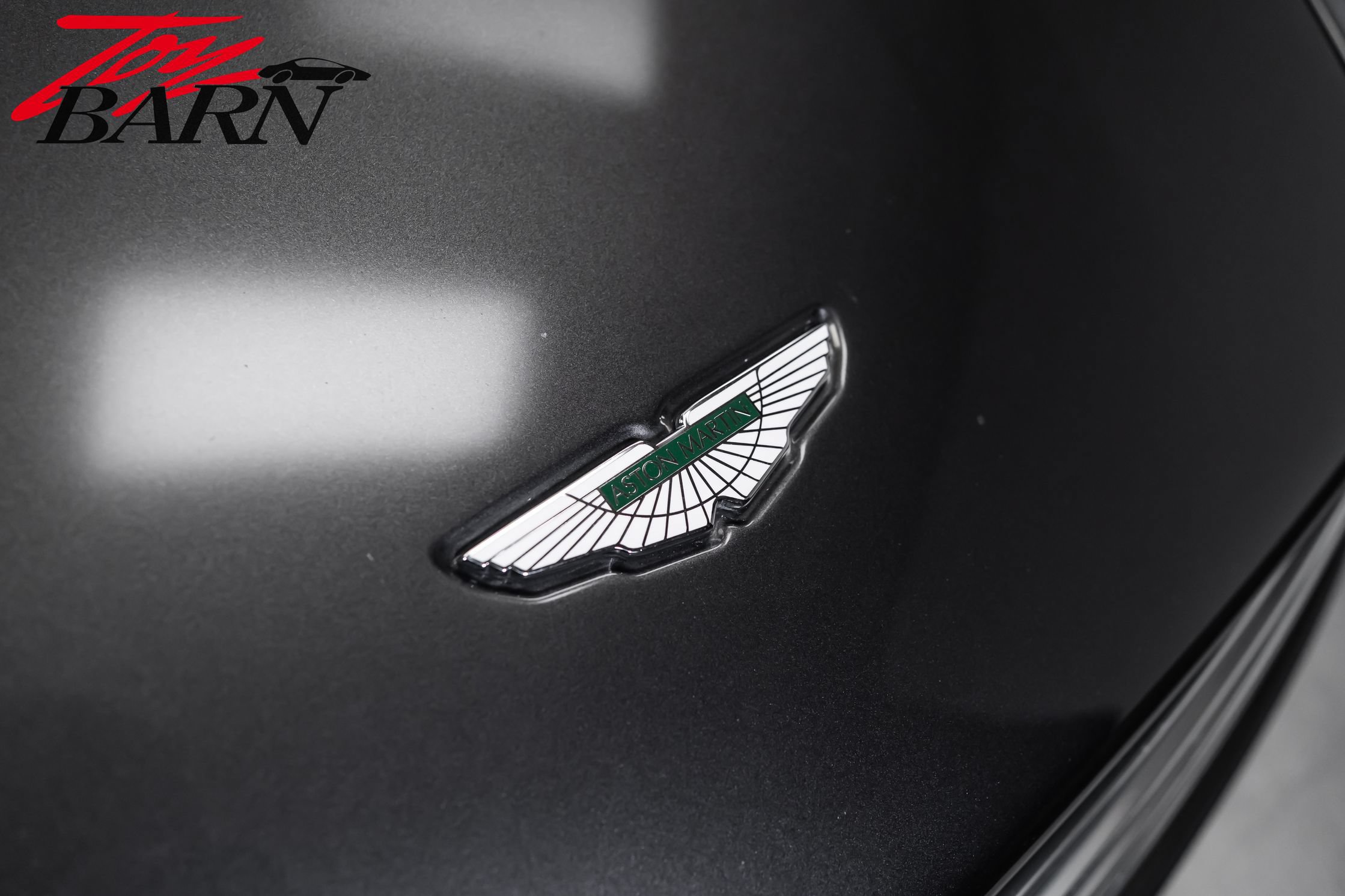 Used 2009 Aston Martin V8 Vantage Roadster RWD image 17