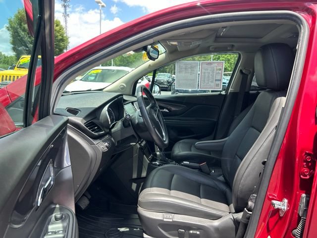 Used 2019 Buick Encore Essence w/ Experience Buick Package FWD image 16