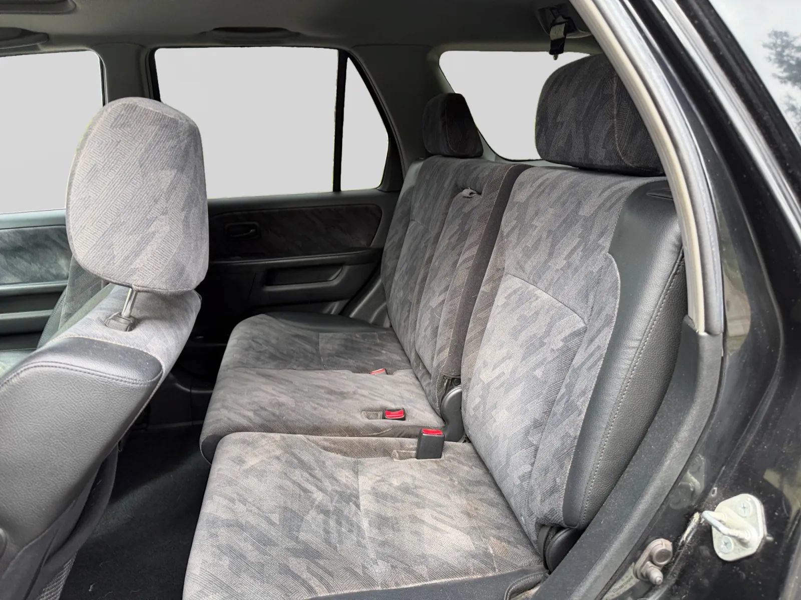 Used 2004 Honda CR-V EX image 13