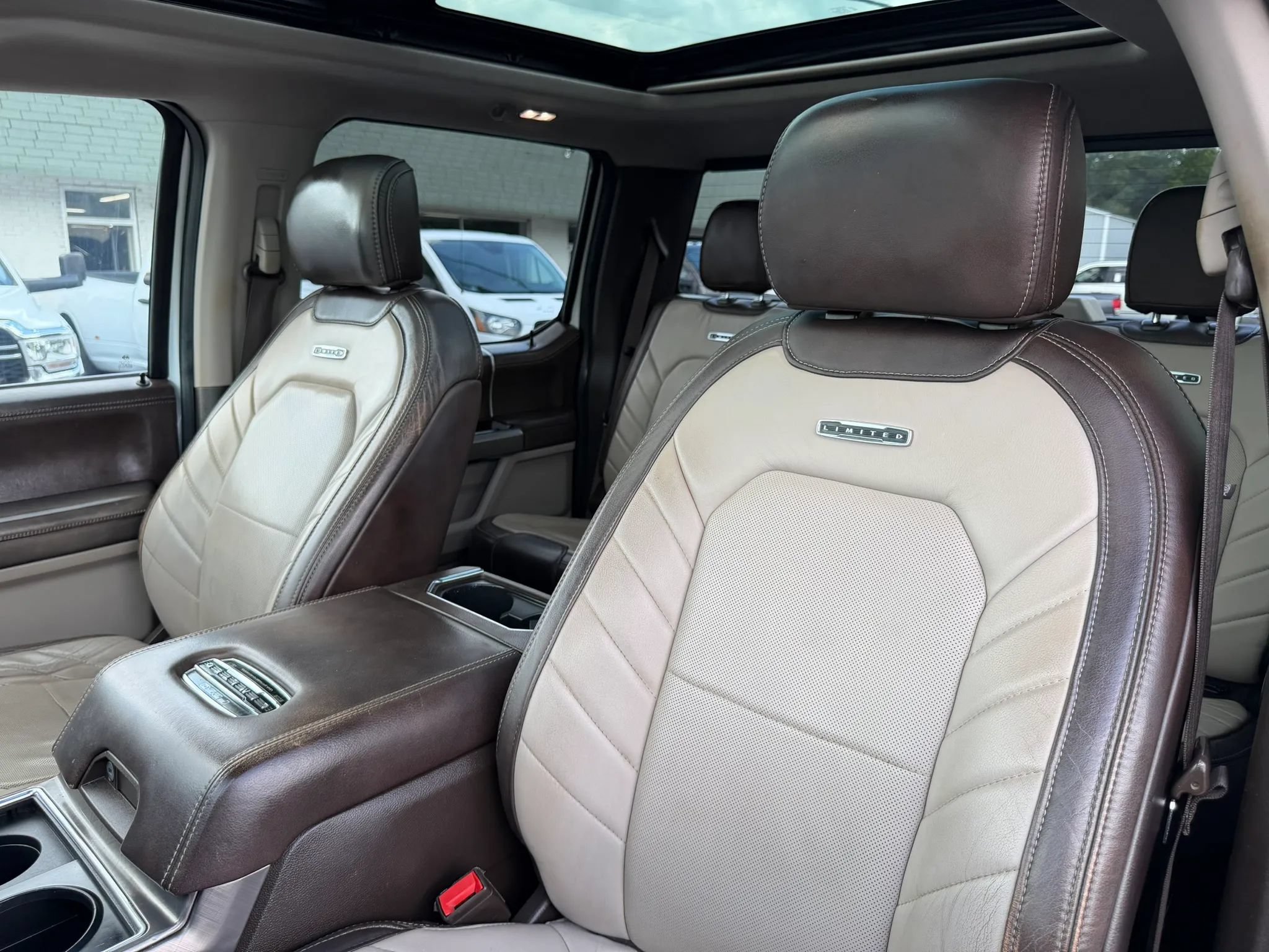 Used 2019 Ford F250 Limited AWD/4WD image 21