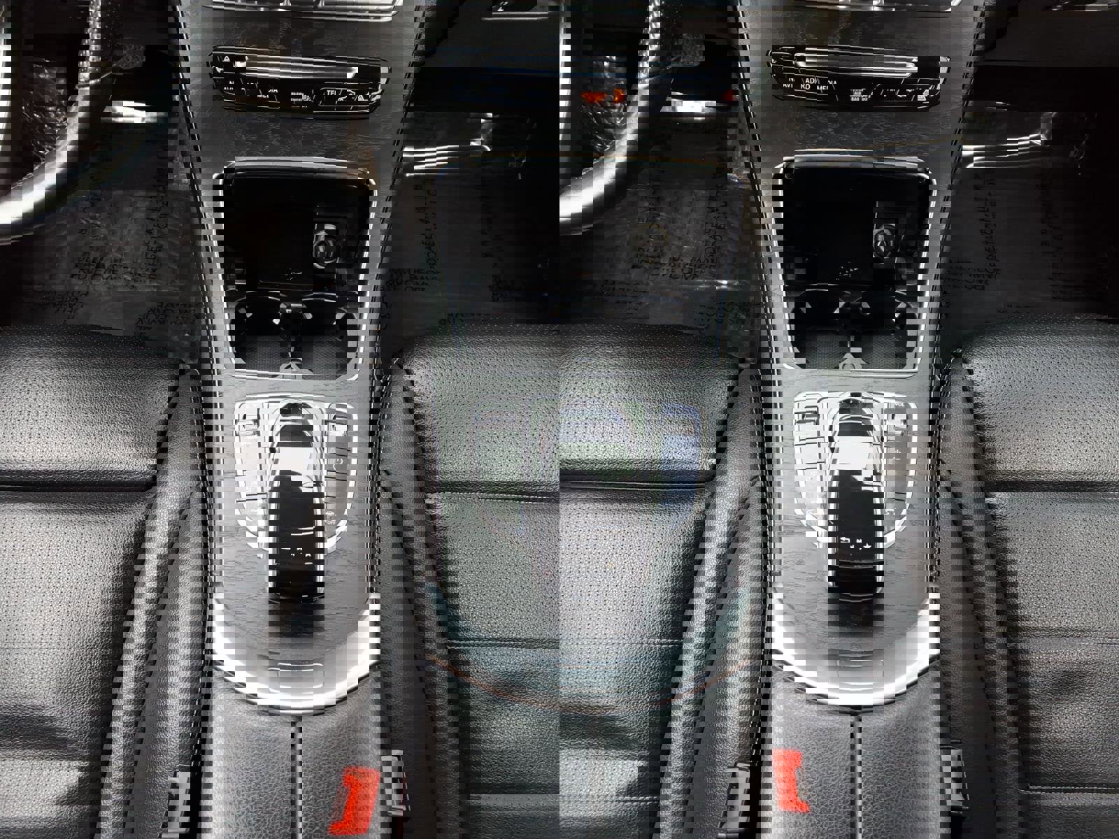 Used 2019 Mercedes-Benz GLC 350e 4MATIC image 19