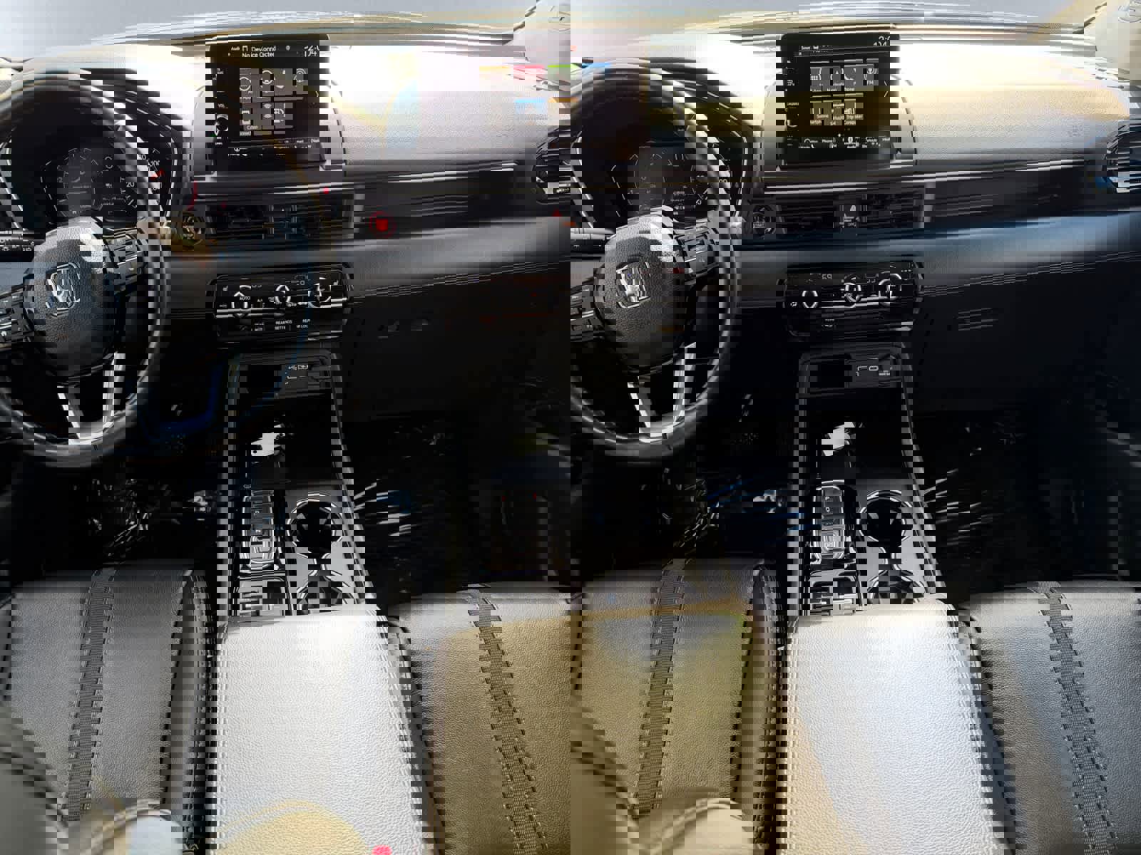 Used 2023 Honda Pilot Touring image 6