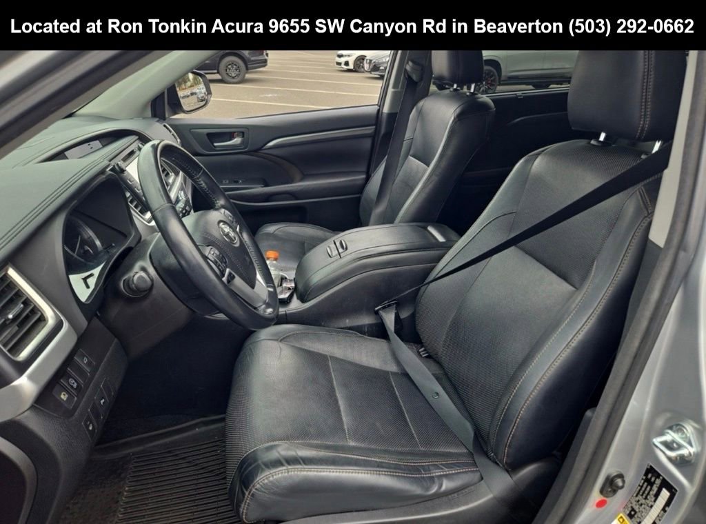 Used 2017 Toyota Highlander Limited AWD/4WD image 7