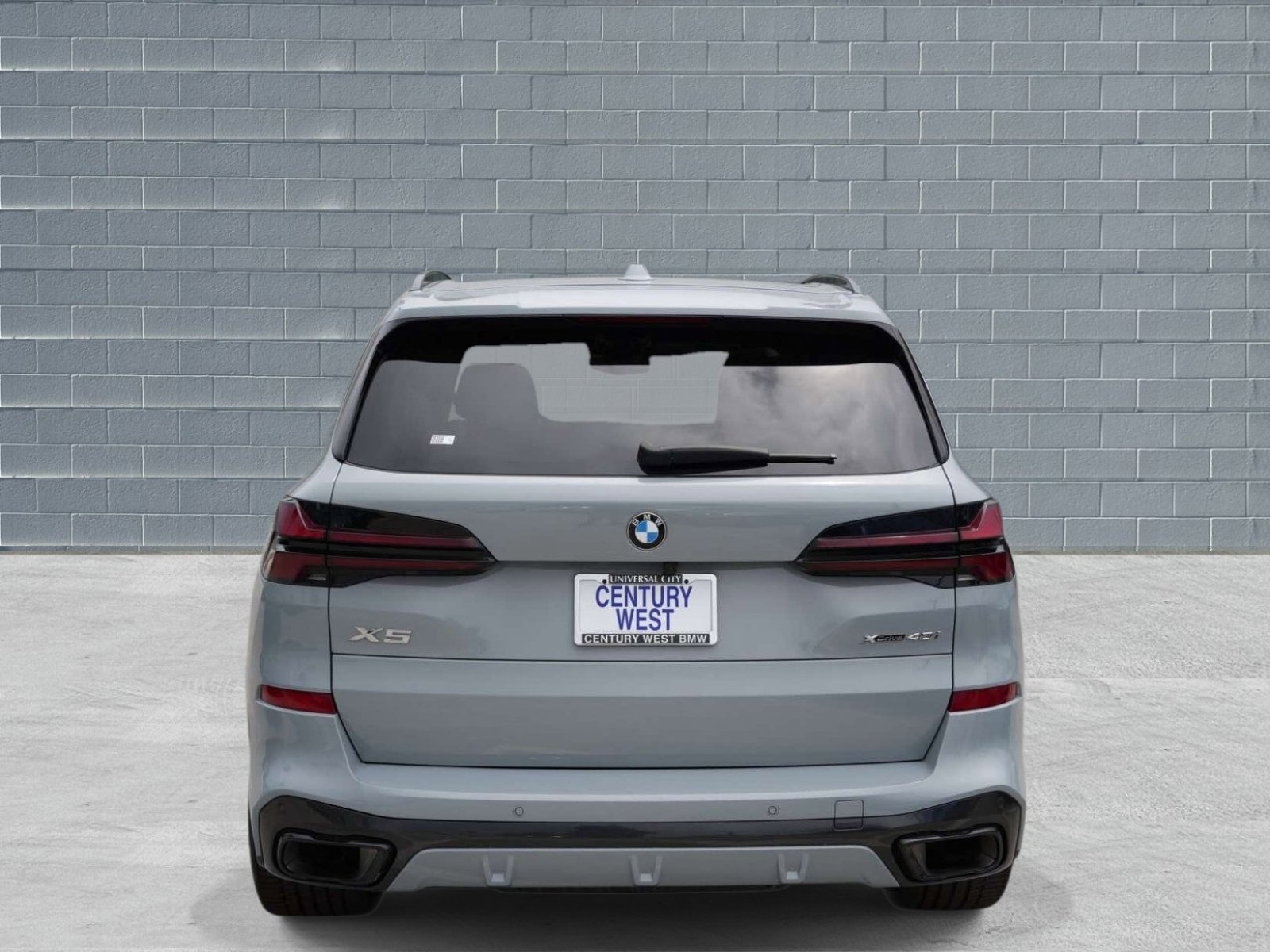 Certified 2024 BMW X5 xDrive40i w/ M Sport Package AWD/4WD image 4