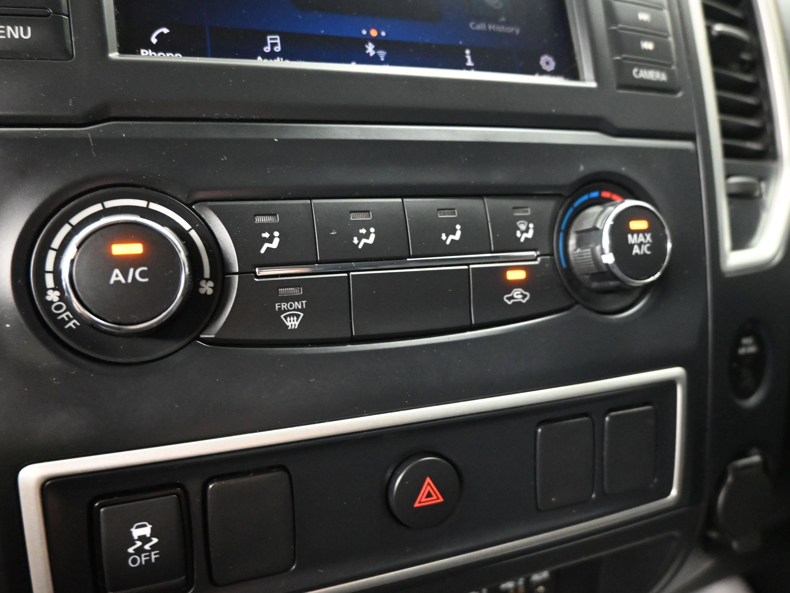 Used 2019 Nissan Titan S image 14