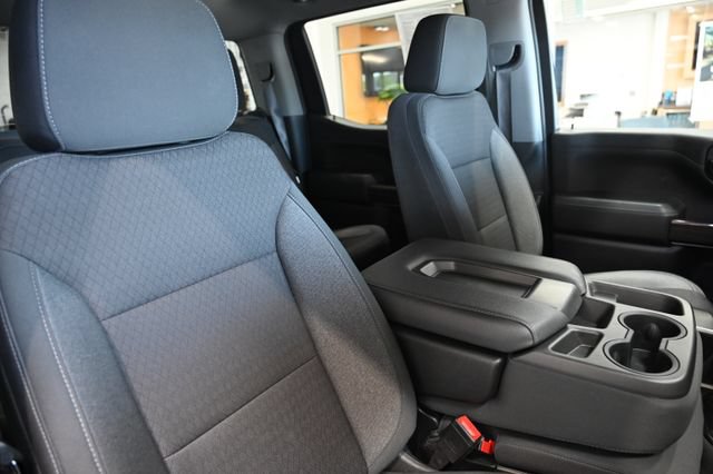 Used 2022 Chevrolet Silverado 1500 RST w/ Bed Protection Package AWD/4WD image 9